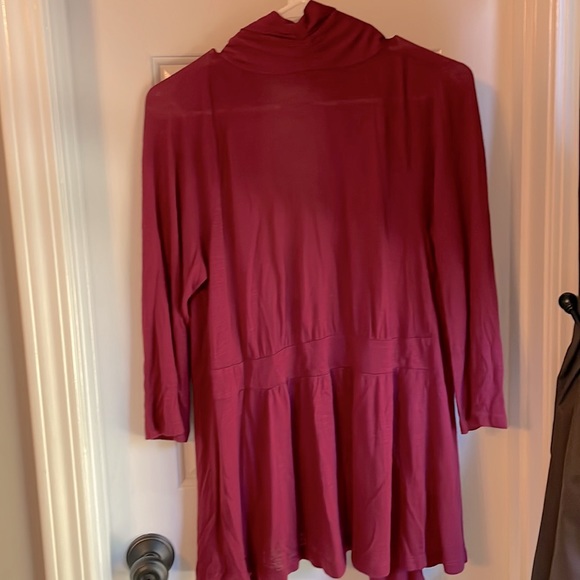 Burgundy light weight jacket size M - Picture 5 of 7